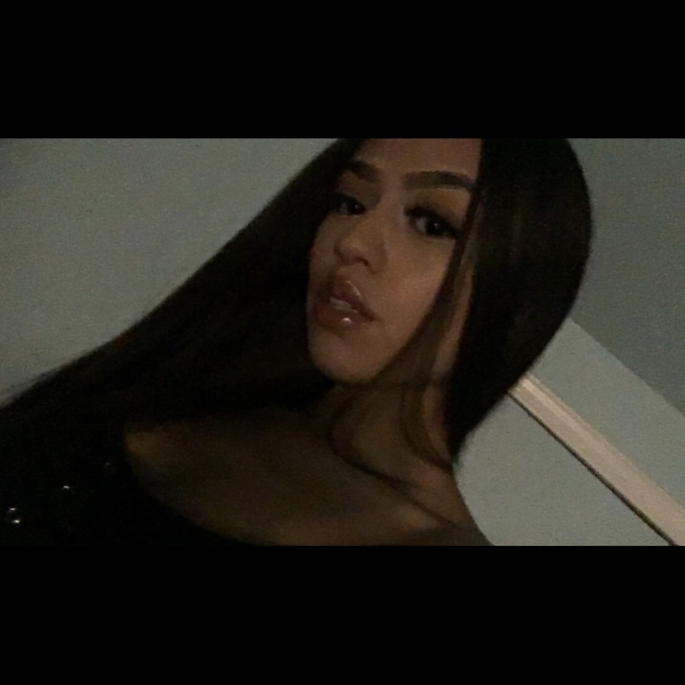 Meet your Posher, Daniela